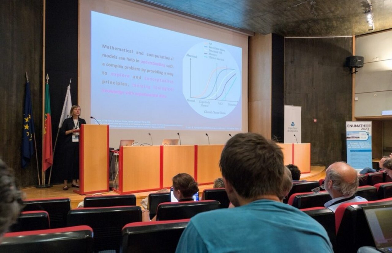 La Prof.ssa Paola Antonietti a una conferenza internazionale