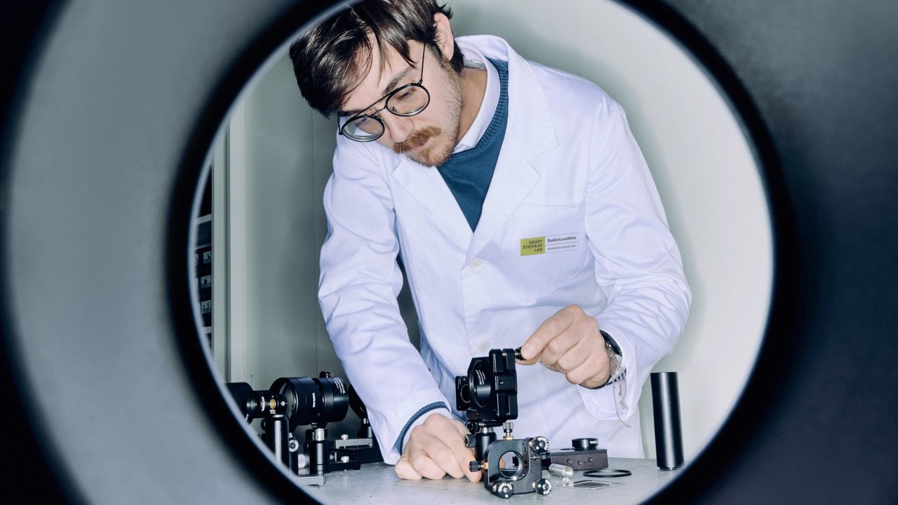 Le attività di ricerca dello stream optical integration spesso prevedono un primo livello di validazione con set-up su tavoli ottici, allineati ed adattati alle esigenze dai ricercatori che lavorano in laboratorio.