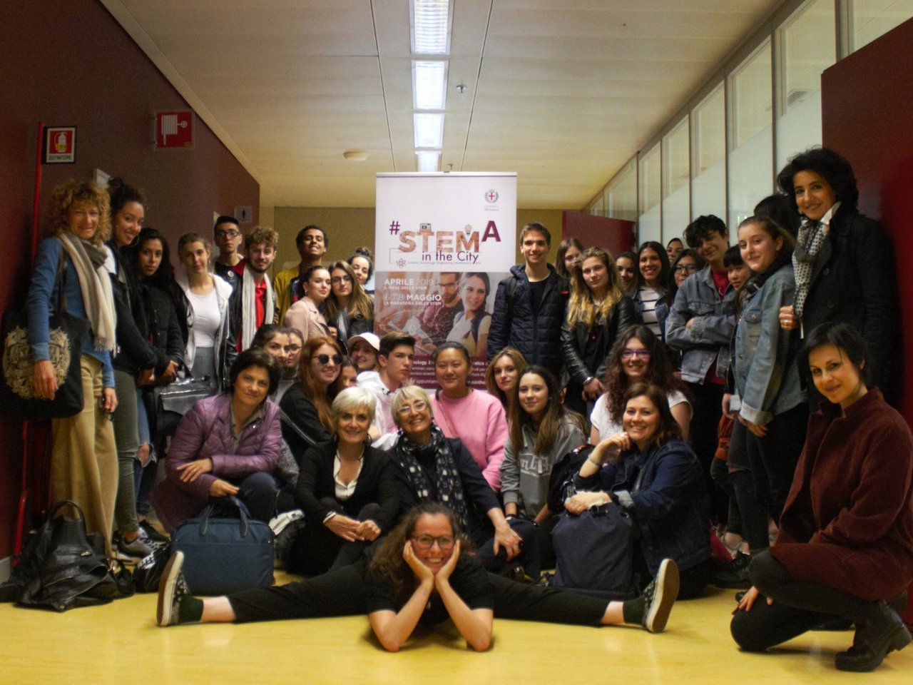 Foto di gruppo del Laboratorio Studenti STEMinTheCity