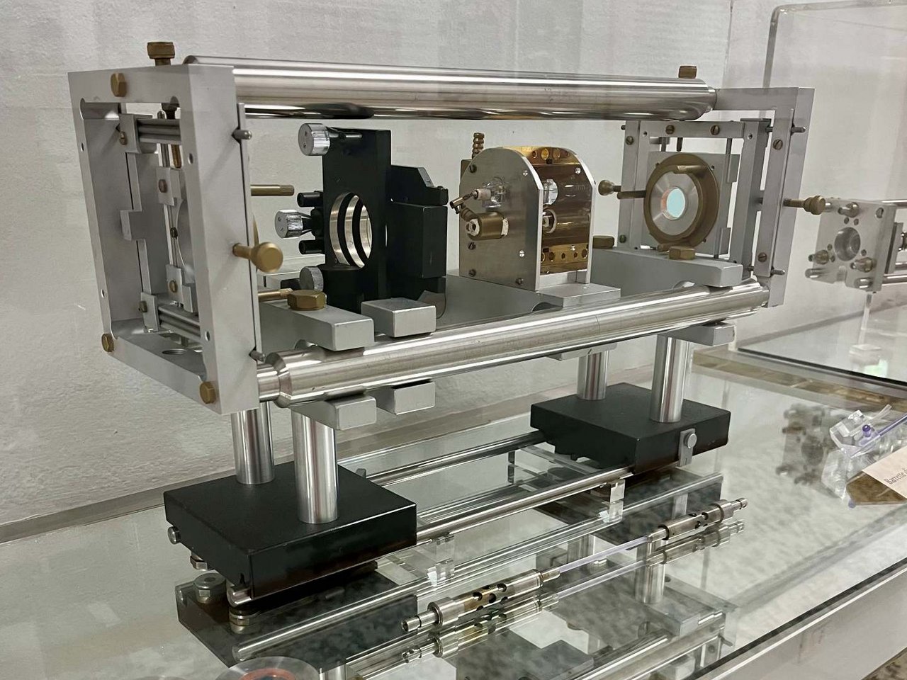 Multilayer dielectric mirrors for a neodymium laser
