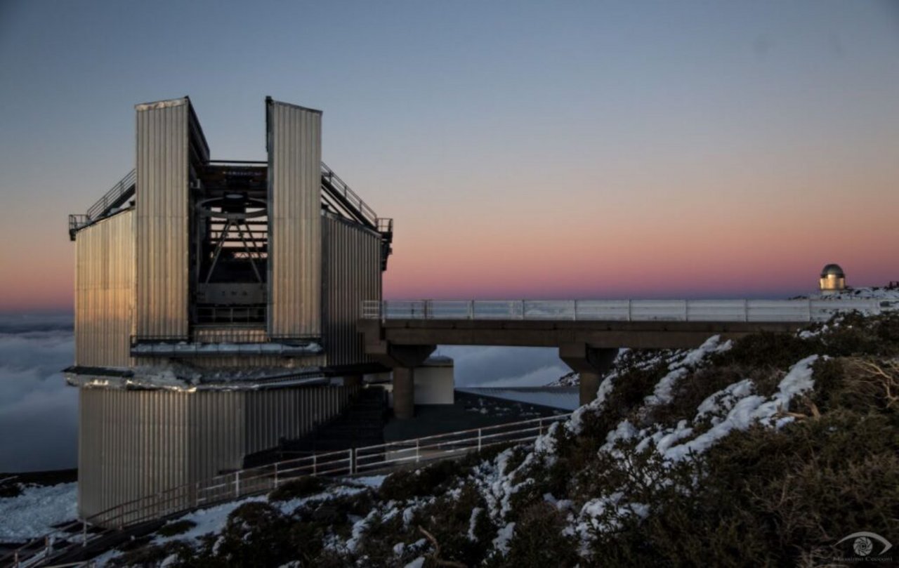 Il Telescopio Nazionale Galileo al tramonto e con la neve