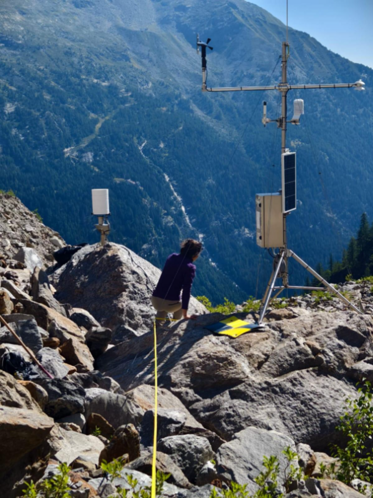 Stazione meteo sul Ghiacciaio Belvedere