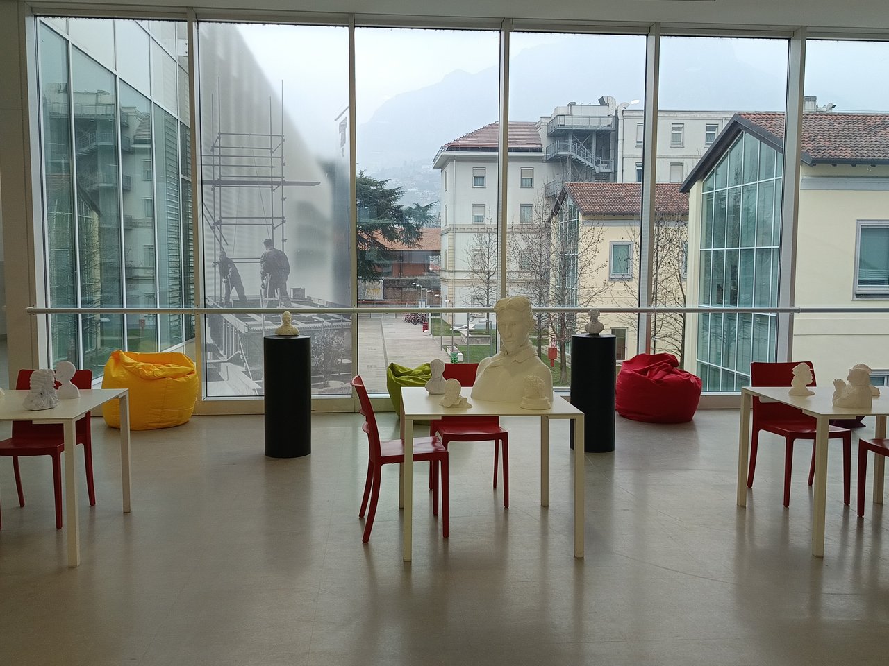  Plastic-IndexLab project setup with 3D-printed busts, INDEXLAB Politecnico di Milano.