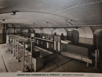 Interni del laboratorio provvisorio
