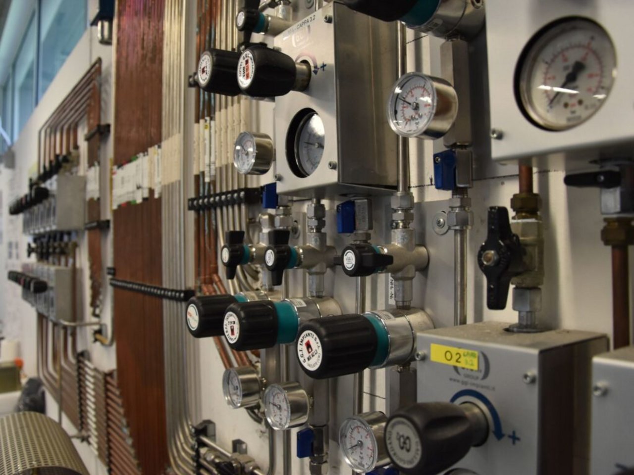 Detail of the systems in the Laboratory of Catalysis and Catalytic Processes in the Department of Energy.