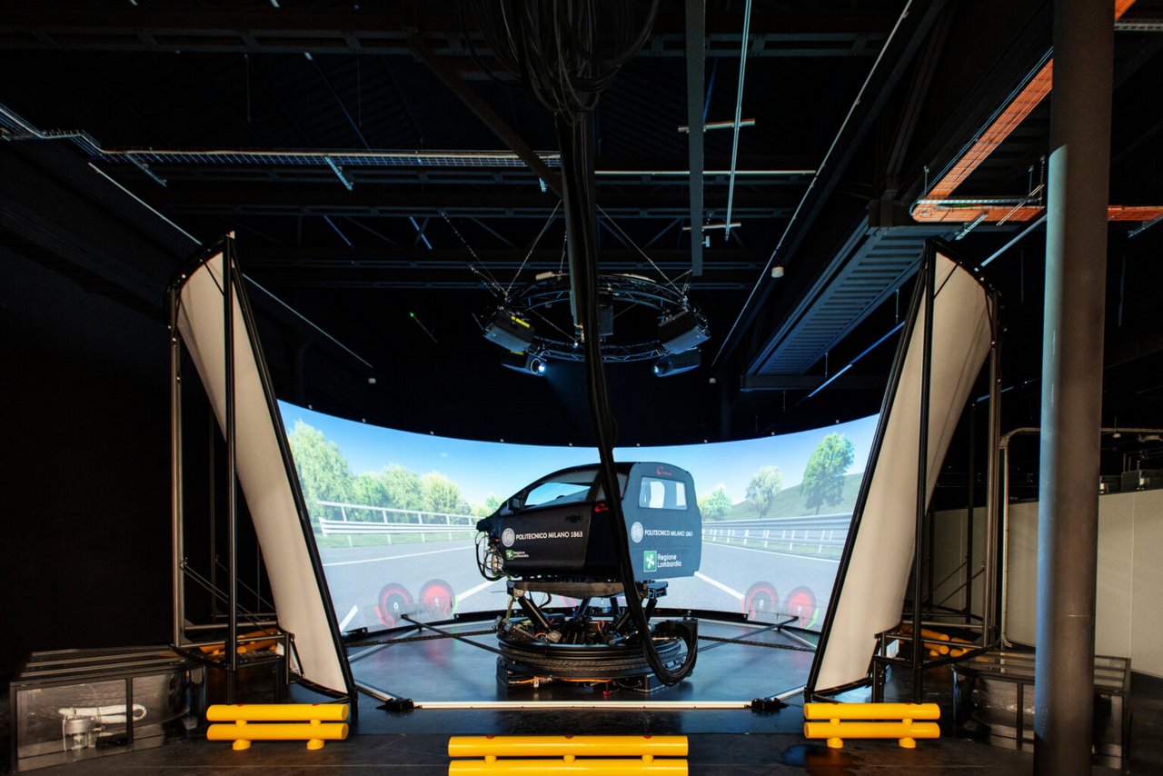 DriSMi Laboratory, driving simulator