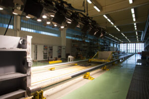 Horizontal crash test facility