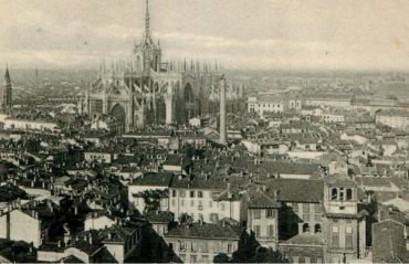 La centrale elettrica di via Santa Radegonda a Milano, in una foto d'epoca