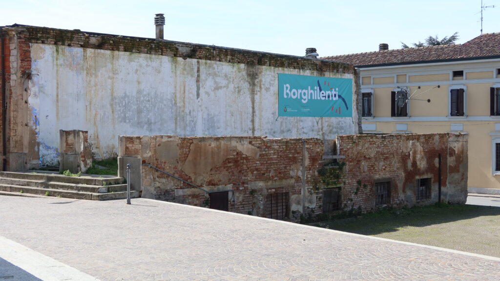 Casa Peroni "prima" dell'intervento di riqualificazione