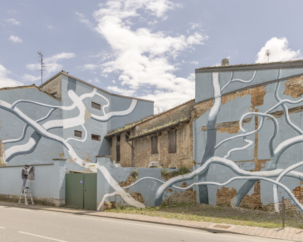 Murales realizzato dall'artista Egeon a Castelnuovo Bocca d'Adda nel 2024 per Borghilenti