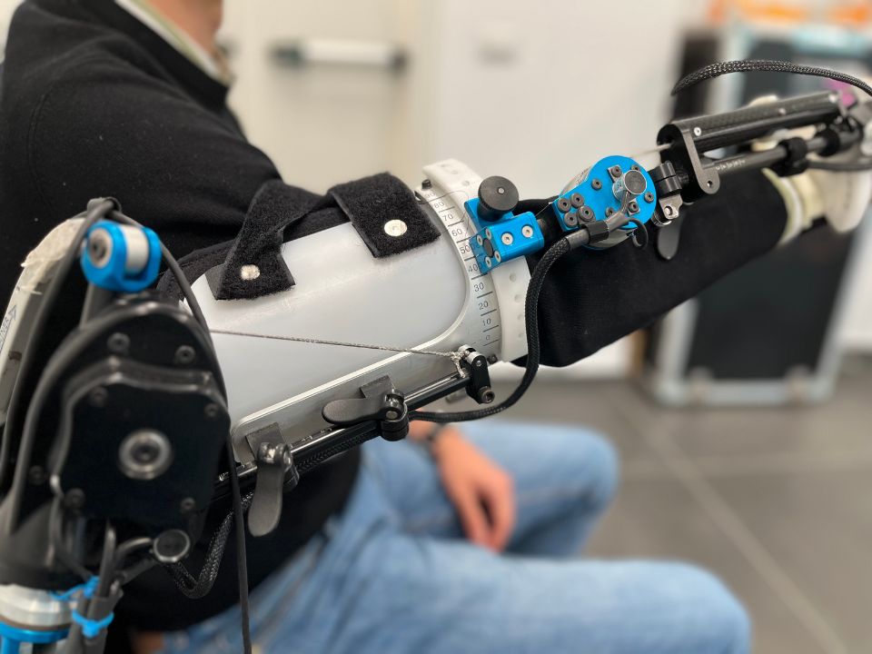 Prototype of upper limb exoskeleton