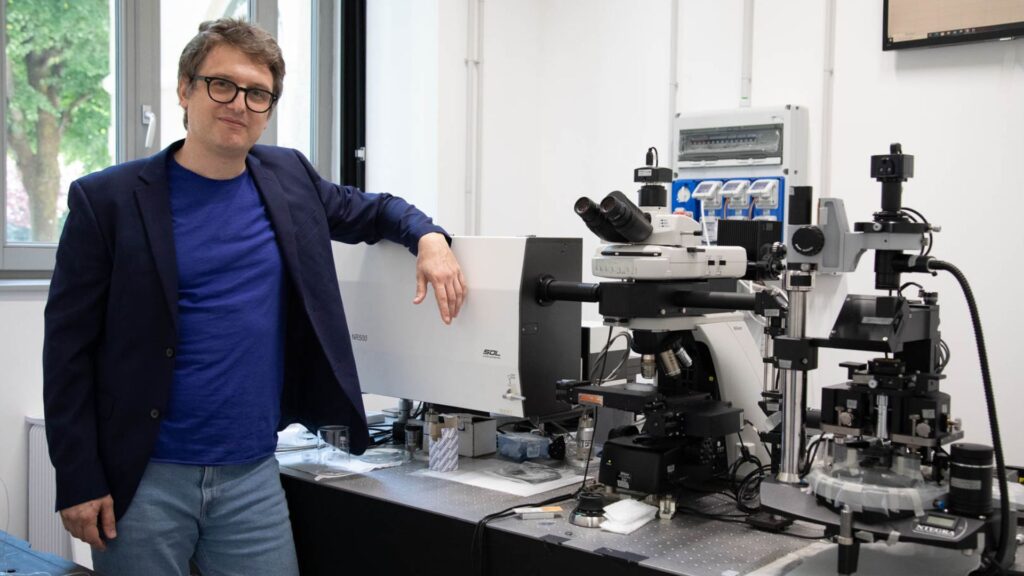 Gianlorenzo Bussetti al SoLINano-Σigma lab