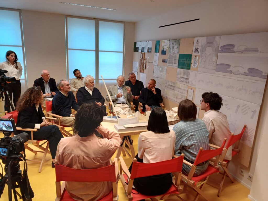 Nicola Piovani and Renzo Piano during the lecture with the students